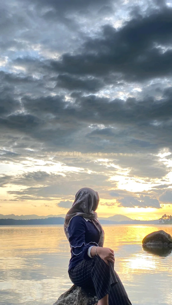 GIF uploaded by Arsa