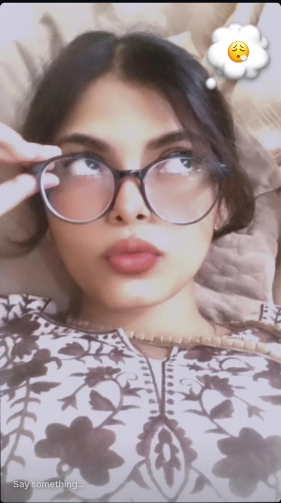 GIF uploaded by Yamii