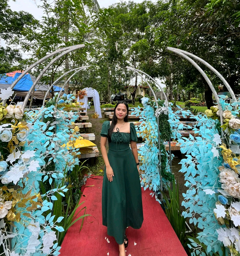 GIF uploaded by Jowelay