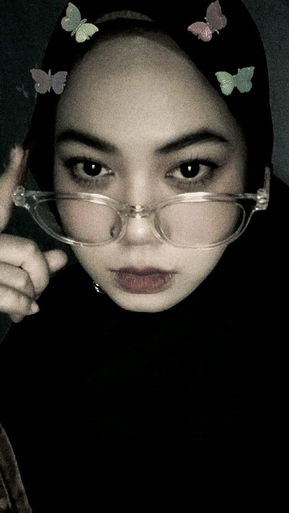 GIF uploaded by Ajiza