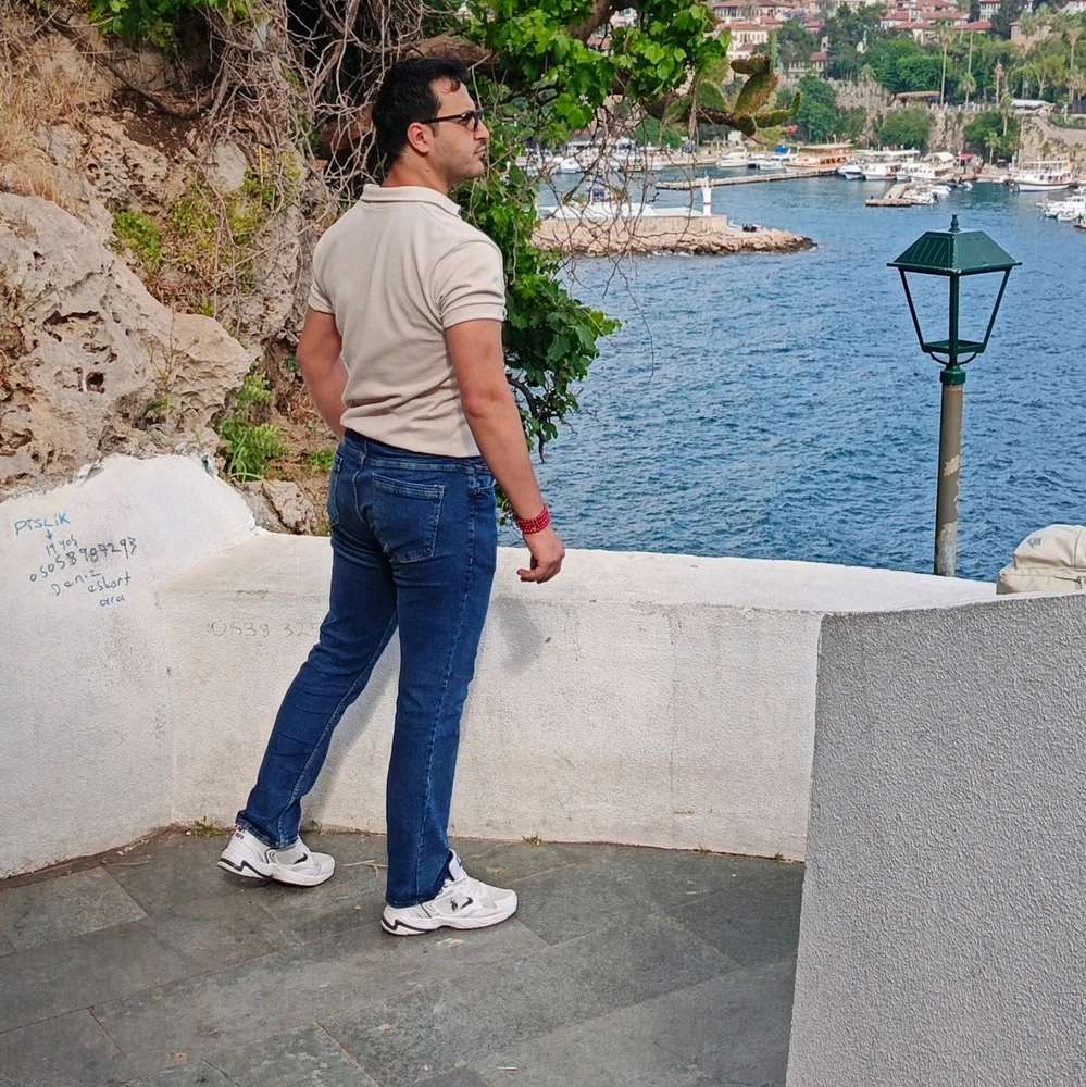 GIF uploaded by Deniz