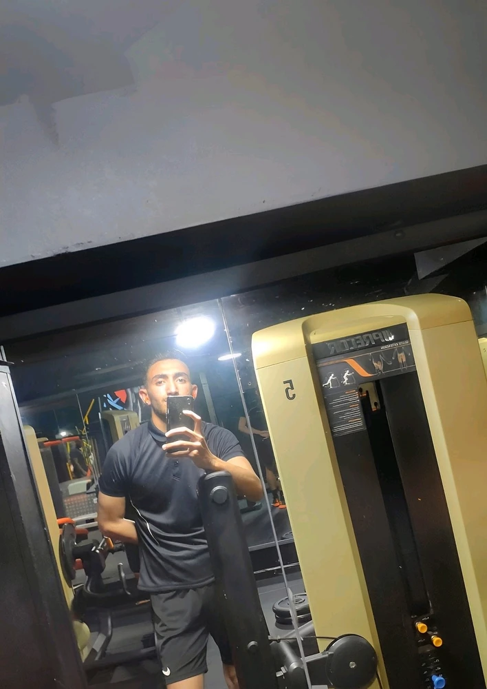 GIF uploaded by Othman