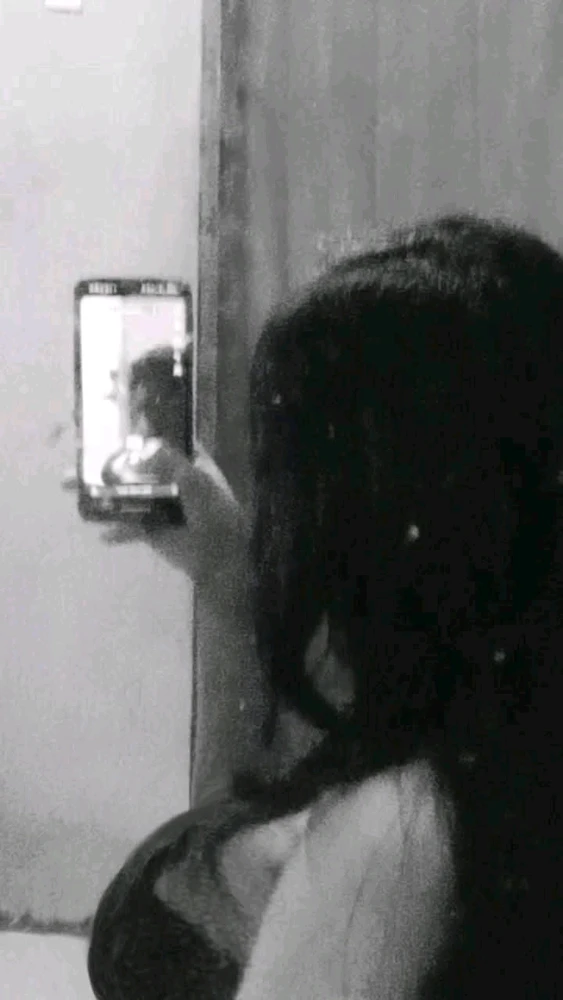 GIF diunggah oleh enjelitacntik