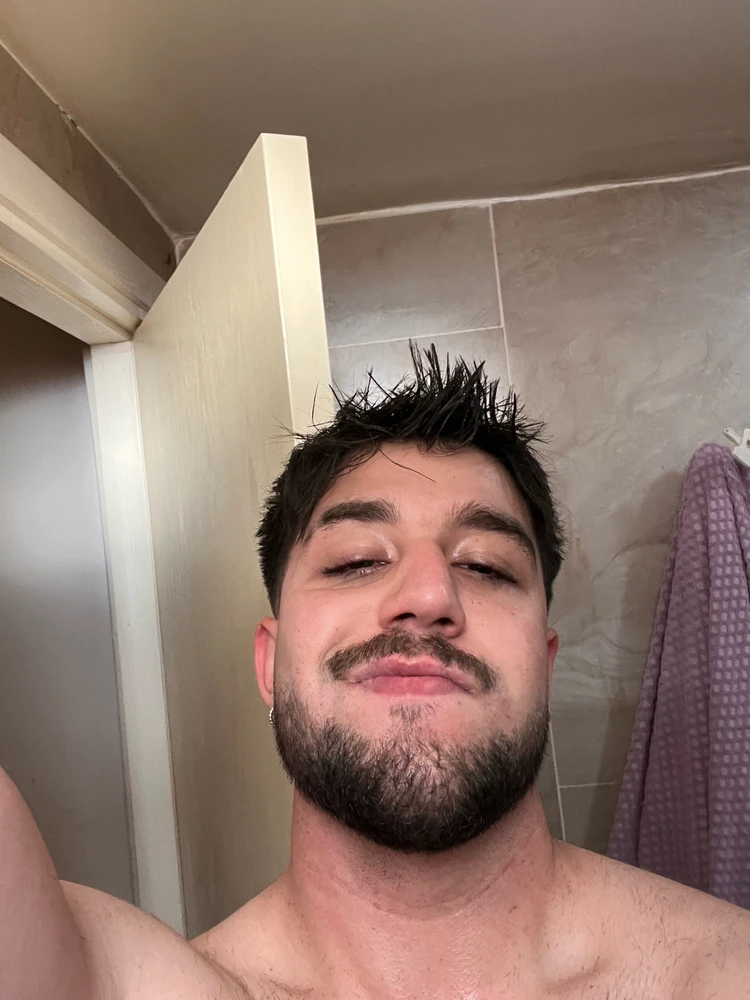 GIF uploaded by ๐
๐๐ฏ๐ฆ๐ฐ