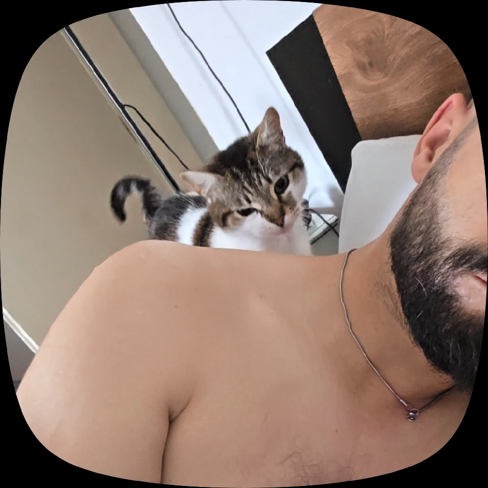GIF uploaded by Niko