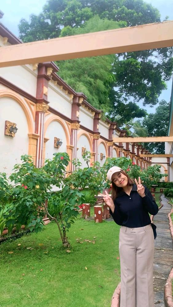GIF uploaded by Hanifah oradenila