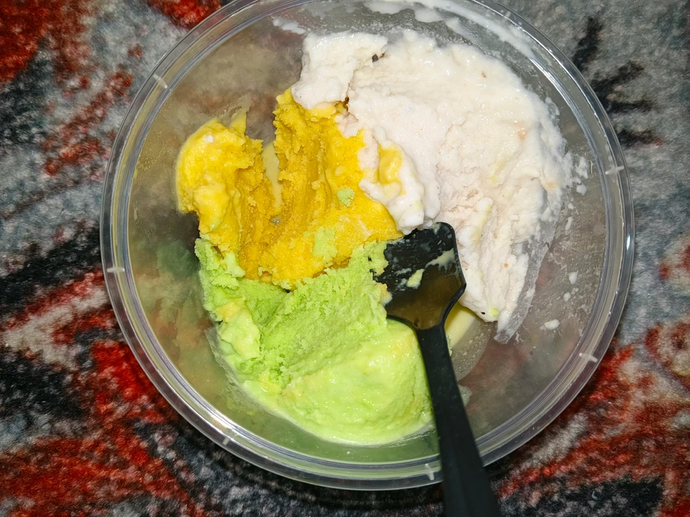 Zia Khan द्वारा अपलोड किया गया GIF