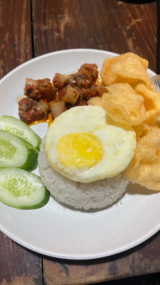 GIF diunggah oleh Maria