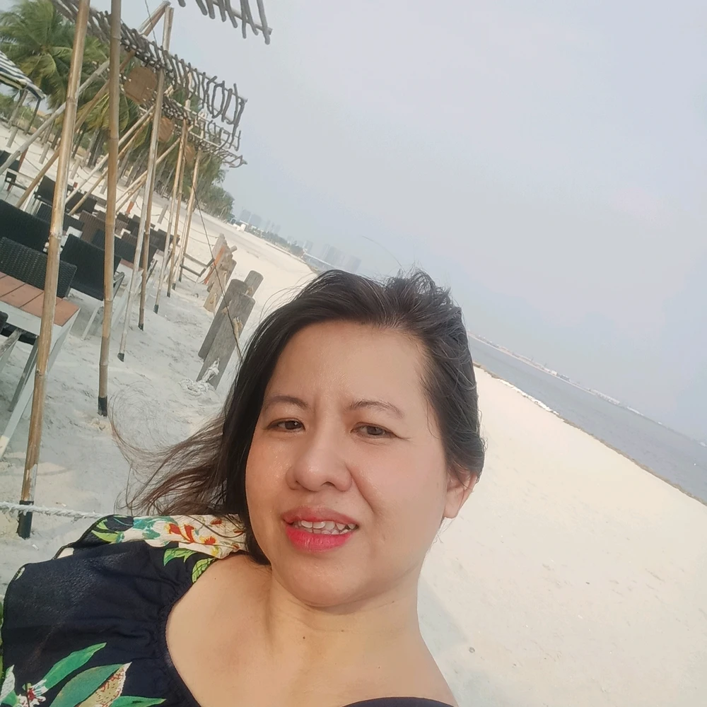 GIF uploaded by Tata louvy