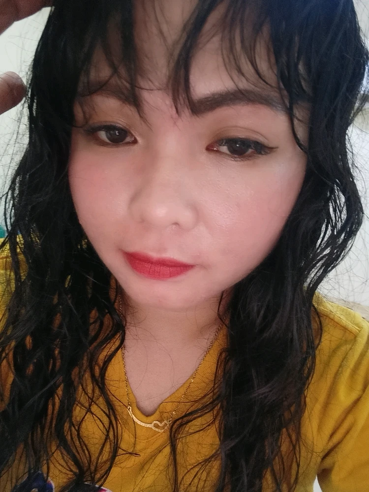 GIF uploaded by Izah