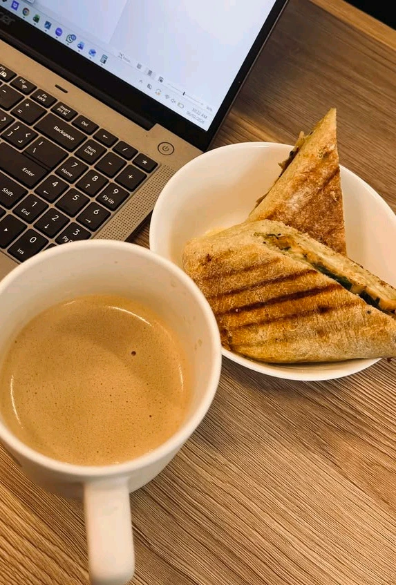 GIF uploaded by 𝑨𝒏𝒆𝒆𝒍..