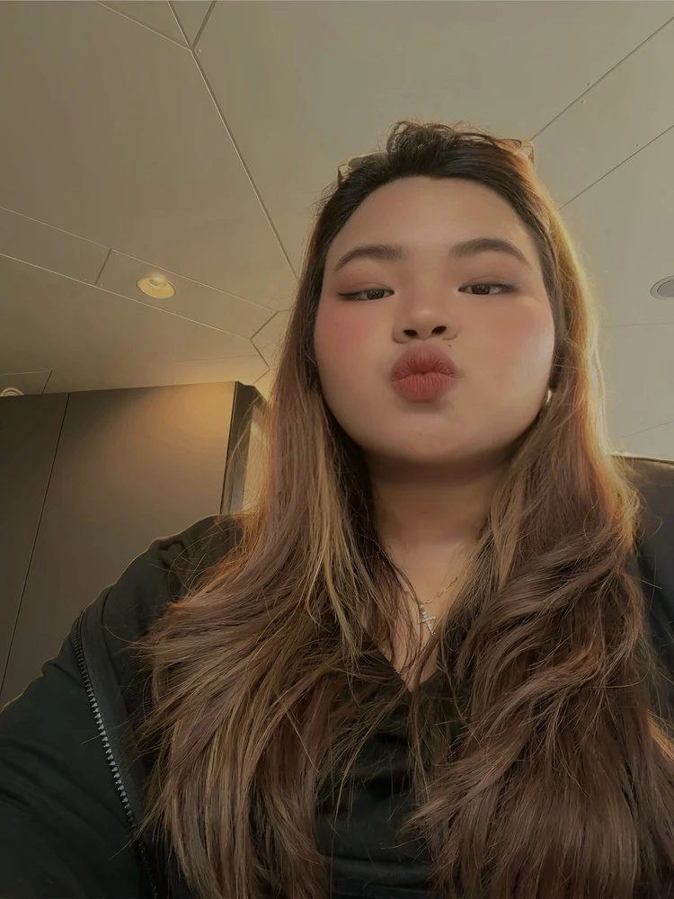GIF uploaded by Cencen