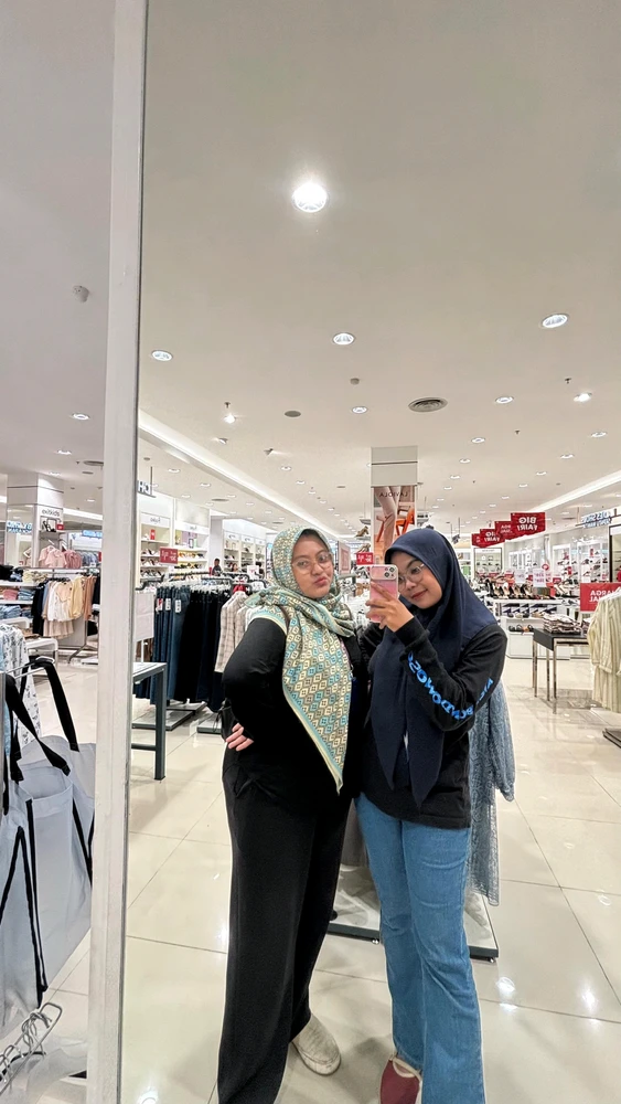 Gambar diunggah oleh Ayyyyy