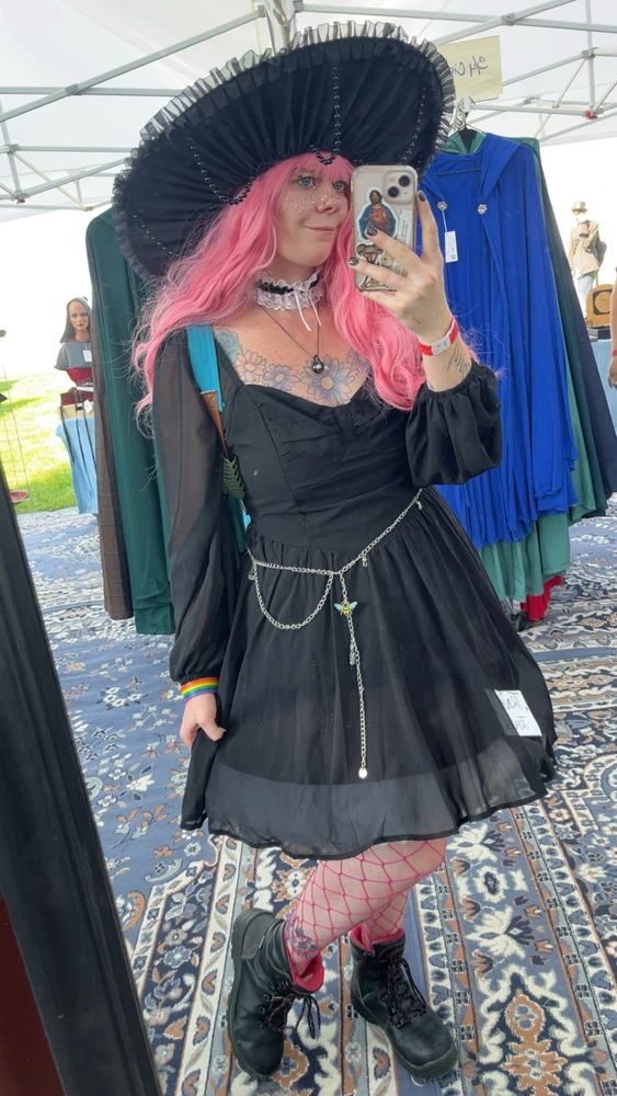 GIF uploaded by Kyra