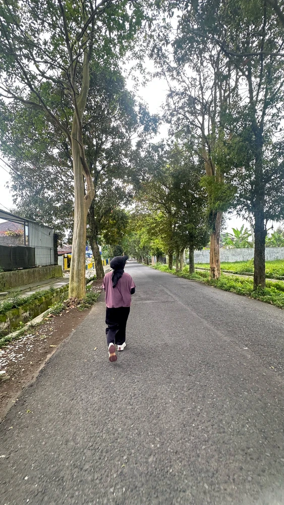 GIF uploaded by Issa
