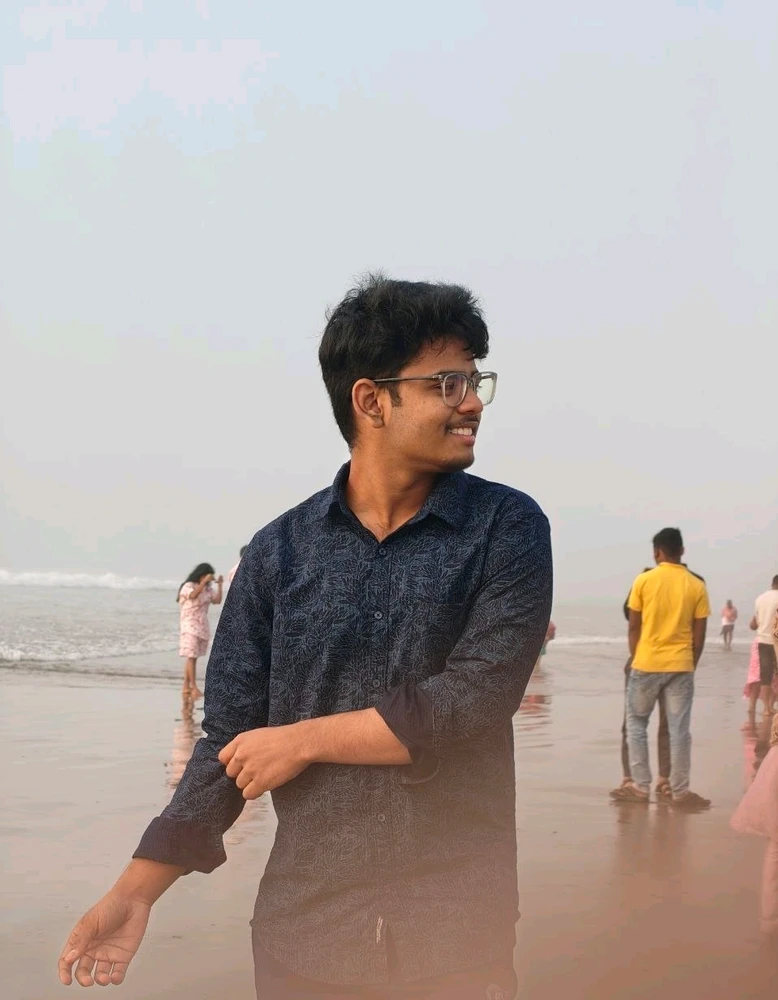 GIF uploaded by SenpaiSom