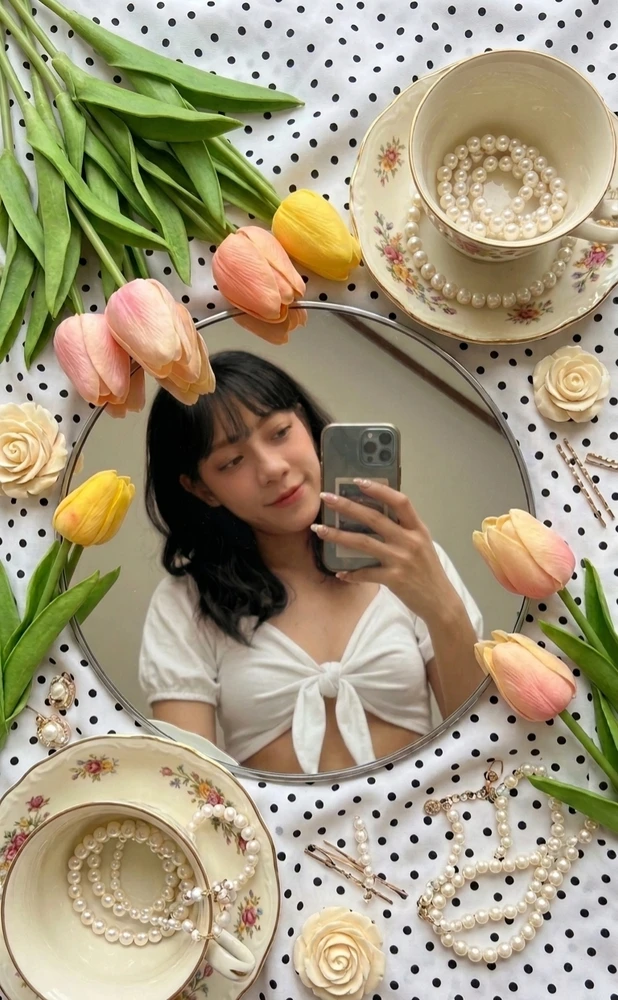 GIF uploaded by Lia