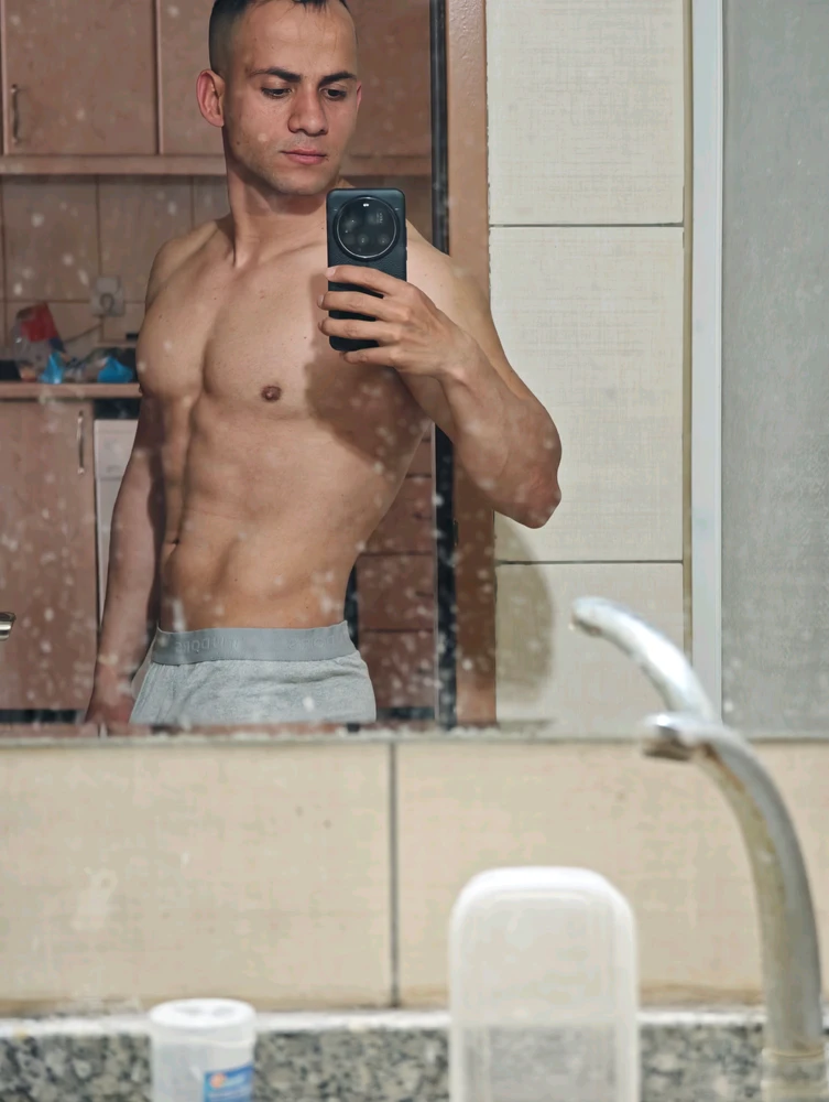 GIF uploaded by Halil