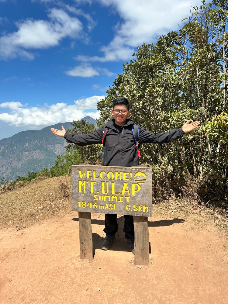 GIF na in-upload ni Ang Wa