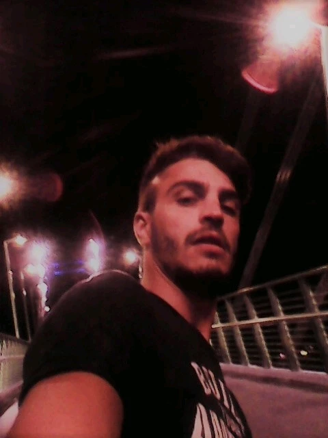 GIF uploaded by Altu