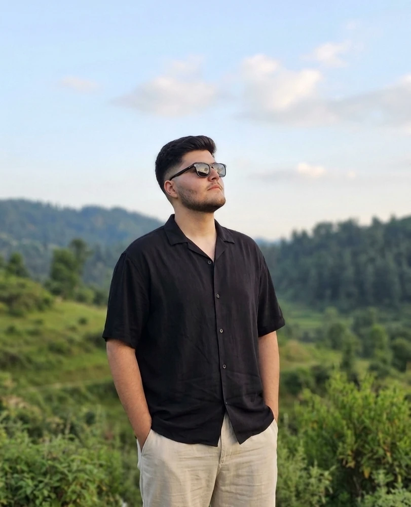 GIF uploaded by Shkar