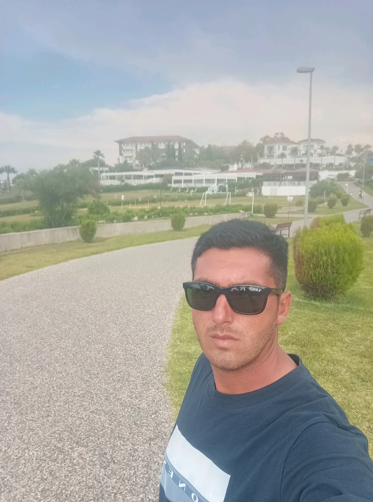 GIF uploaded by Semih