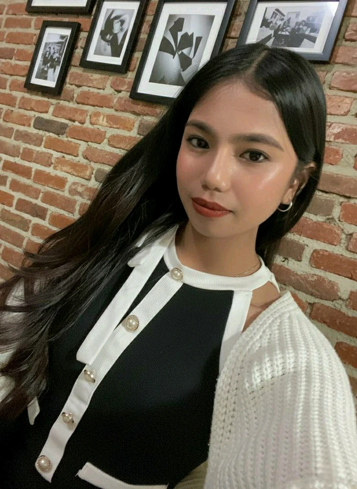 GIF uploaded by Sel