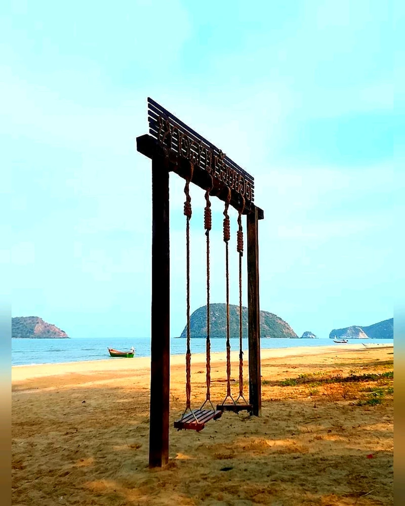 GIF uploaded by Love