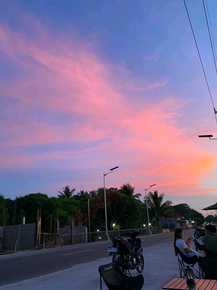 GIF uploaded by Xenna