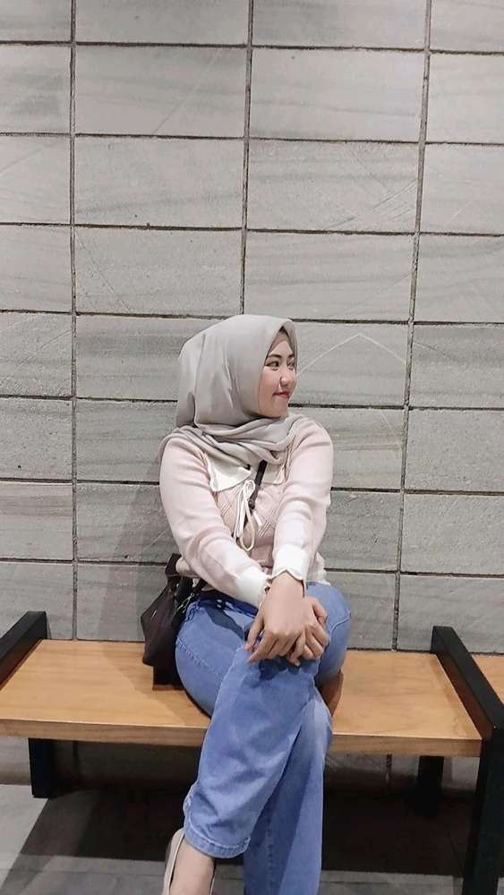 GIF diunggah oleh Nabila