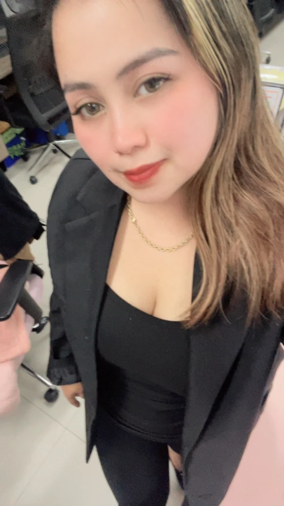 GIF na in-upload ni Ashiona