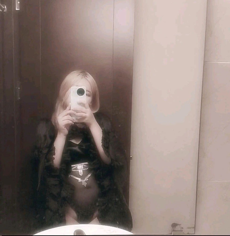 GIF uploaded by Minami Zume