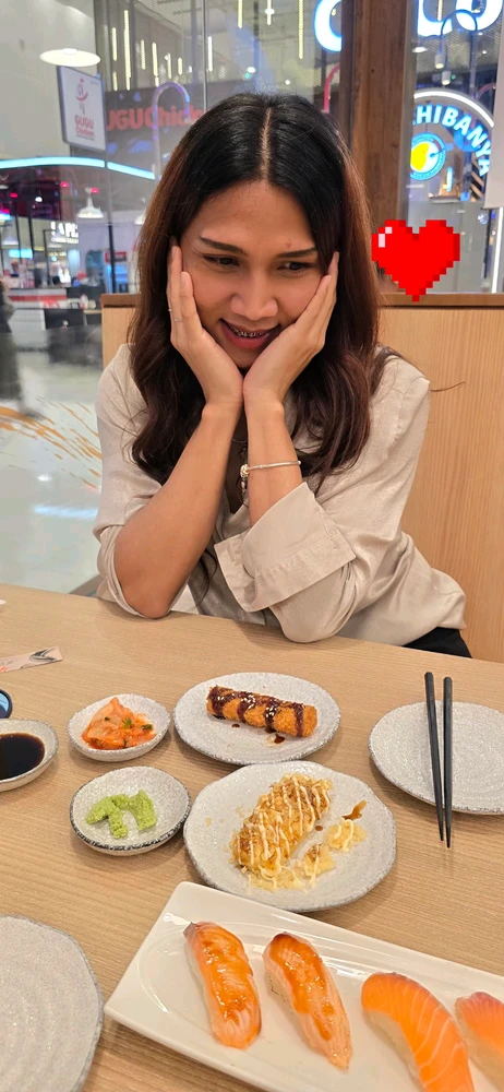 GIF uploaded by Yelle