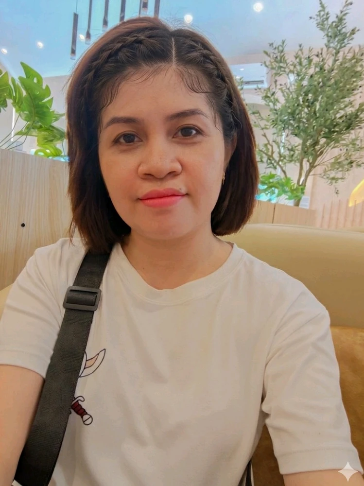 GIF uploaded by Rose
