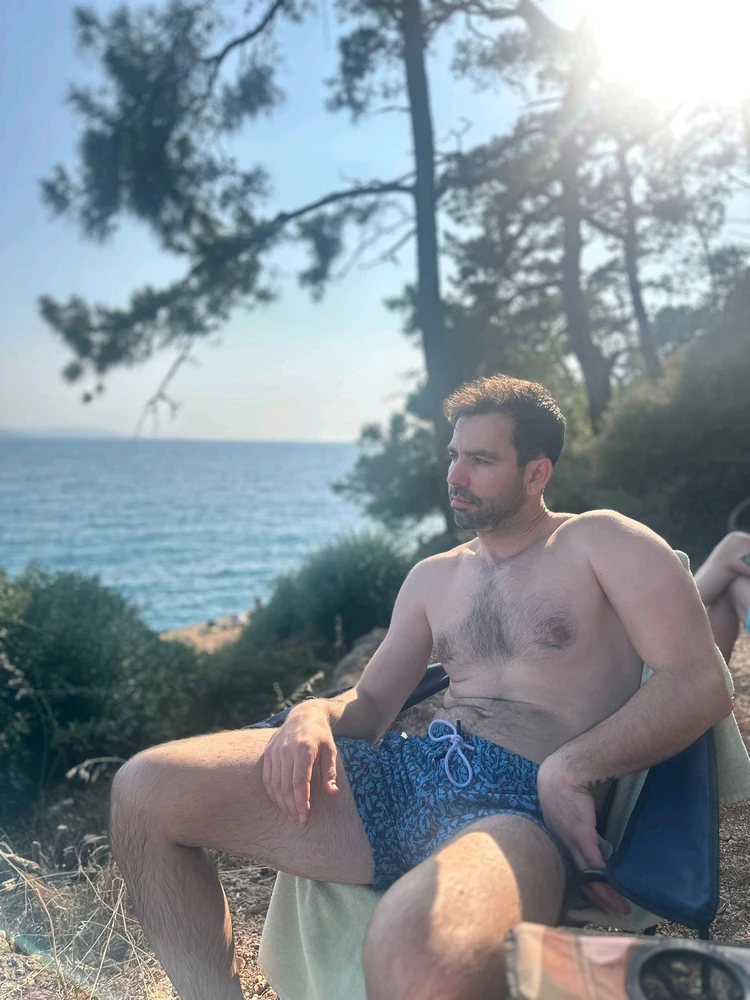GIF tso los ntawm Sinan