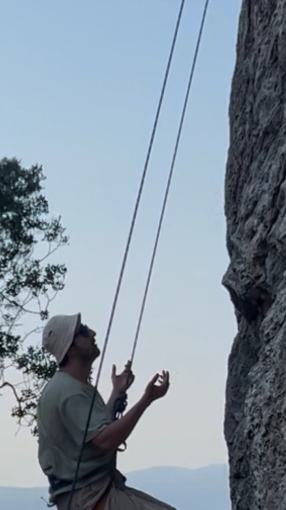 Arda tarafından yüklenen GIF