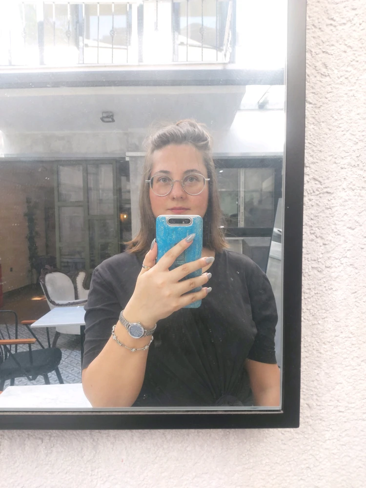 GIF uploaded by Buse