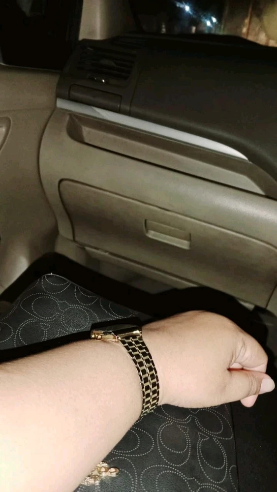 GIF diunggah oleh Alifia