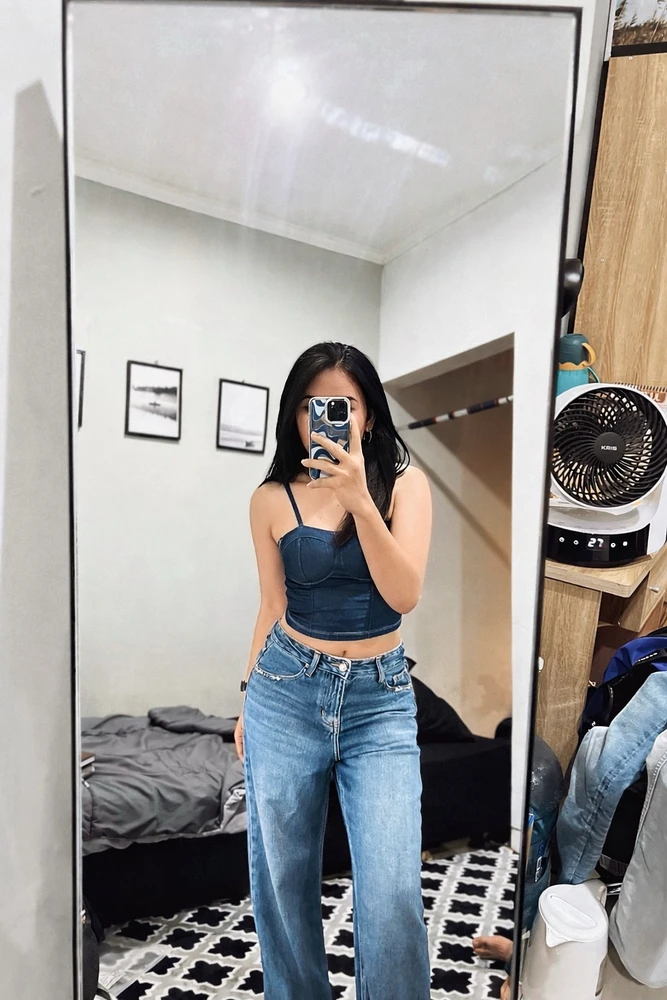 GIF uploaded by Chwrry