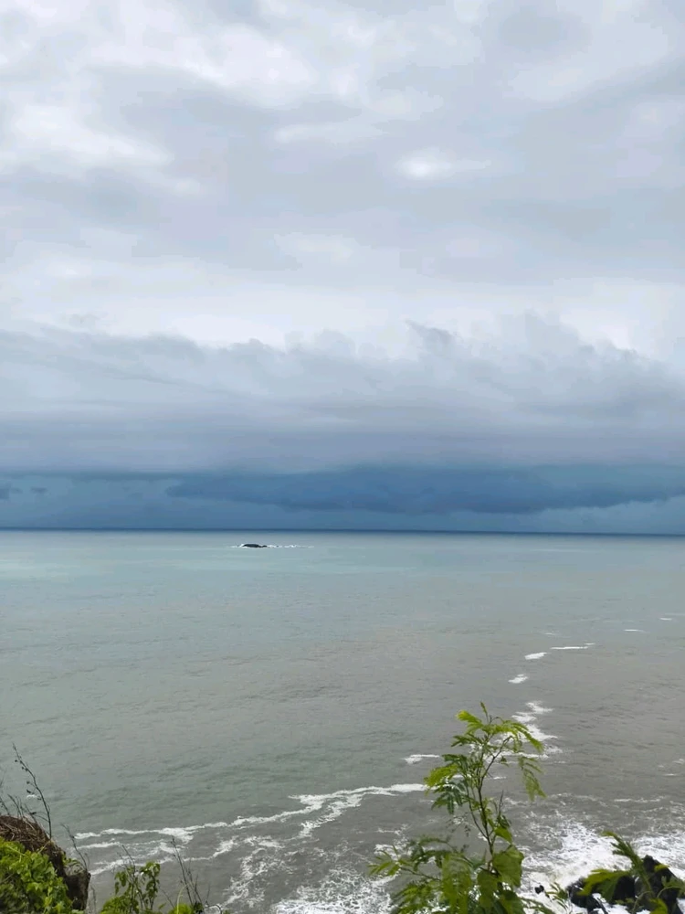 GIF uploaded by Abhi