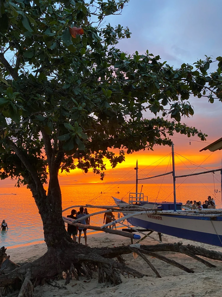 Image uploaded by sea