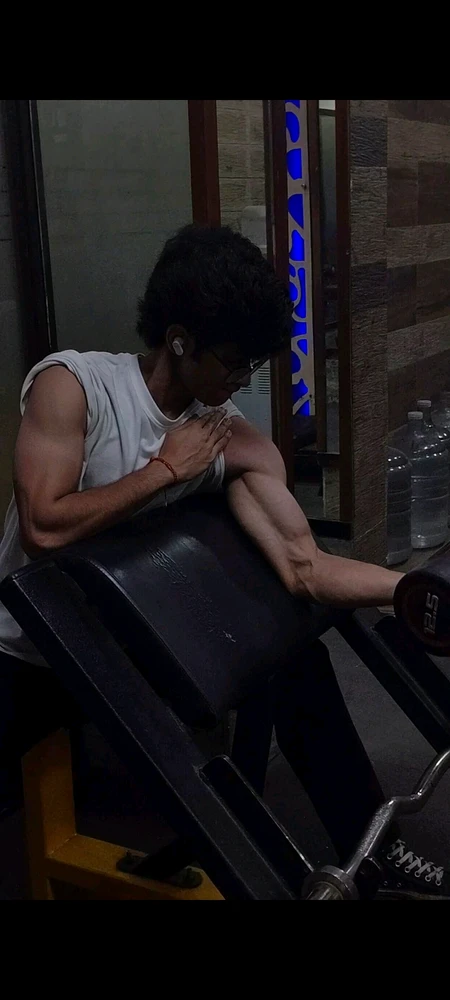GIF uploaded by shubhi