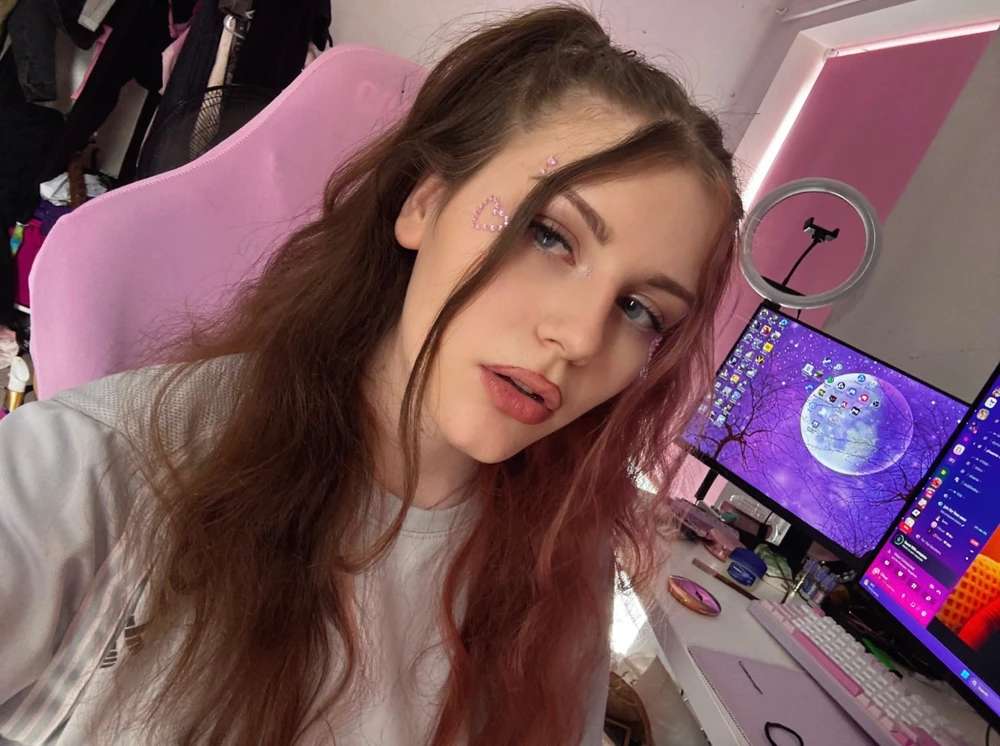 GIF uploaded by Sapphire