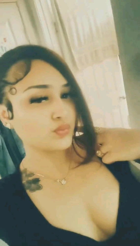GIF uploaded by Pri