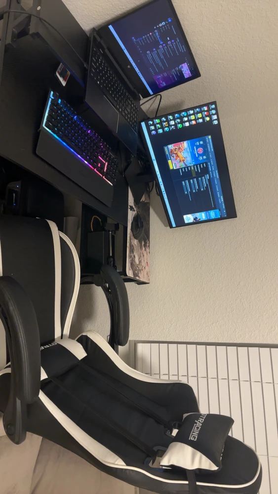 GIF uploaded by Lobo