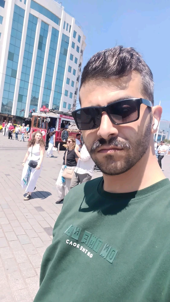 Ahmet tarafından yüklenen GIF
