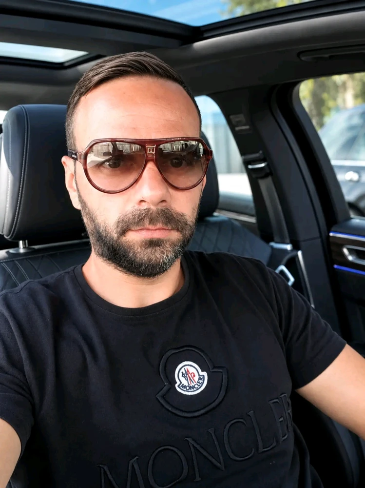 GIF uploaded by Ciuli