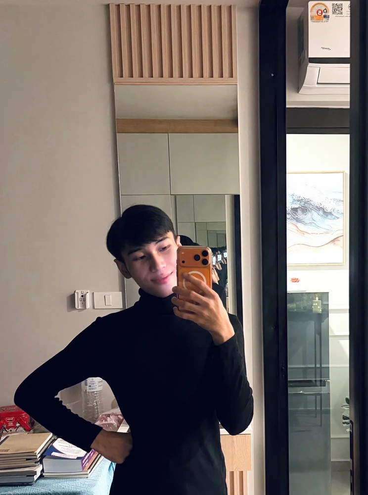 GIF uploaded by Arnie