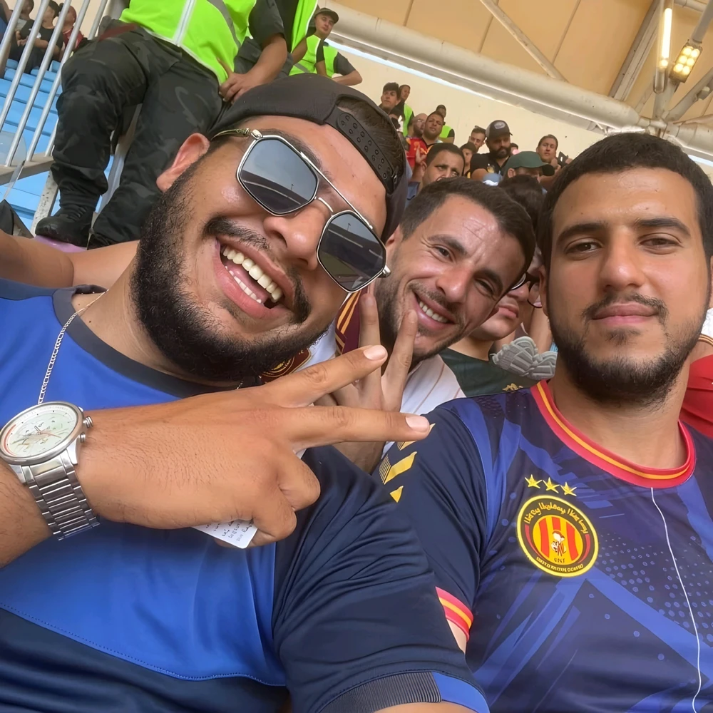 GIF uploaded by Taher