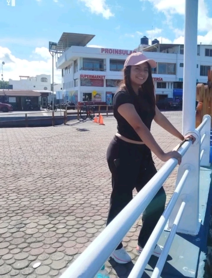 GIF uploaded by Nathaly
